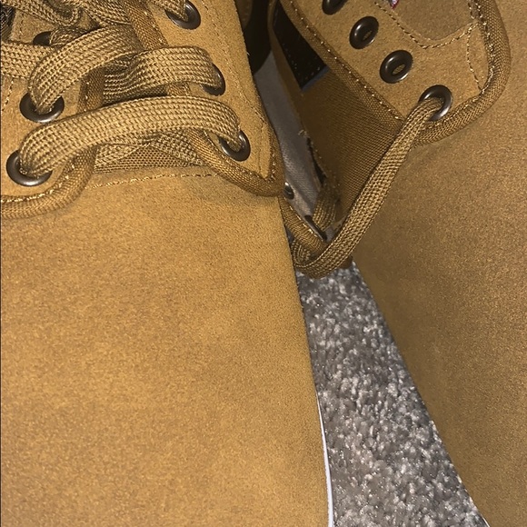 Chima Ferguson Pro Vans - Picture 3 of 7